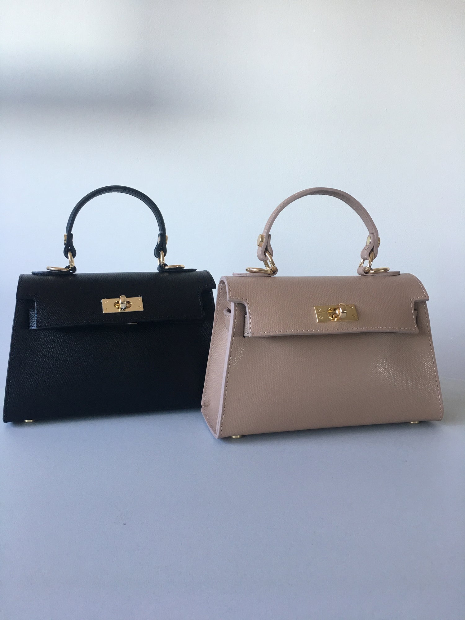 GENUINE LEATHER TASSEN